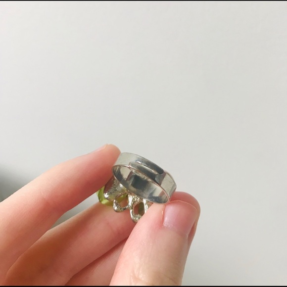 Green Butterfly Ring, green jewelry, green ring - Picture 4 of 4